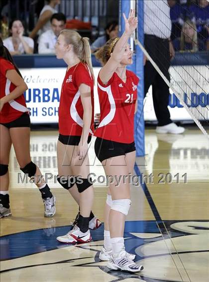 Thumbnail 2 in Burroughs @ Burbank (Senior Night) photogallery.