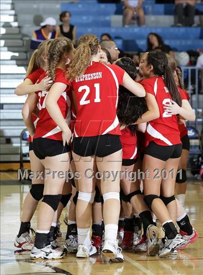 Thumbnail 2 in Burroughs @ Burbank (Senior Night) photogallery.