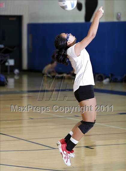 Thumbnail 3 in Burroughs @ Burbank (Senior Night) photogallery.