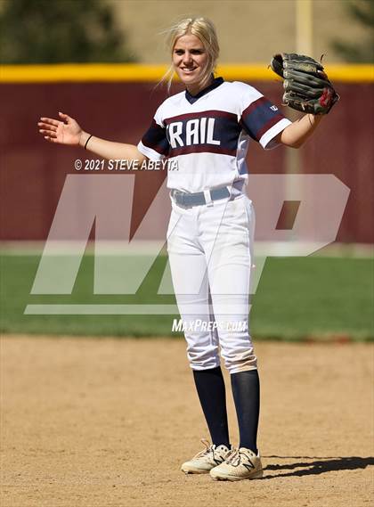 Thumbnail 3 in Arapahoe @ Cherokee Trail photogallery.