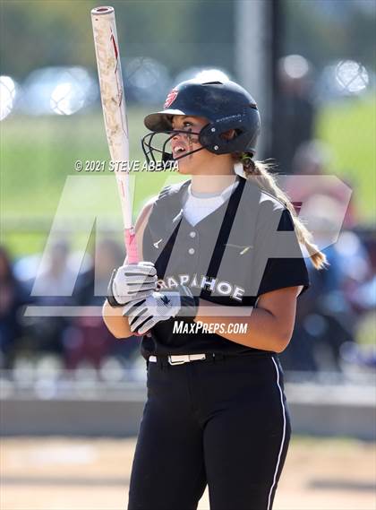 Thumbnail 2 in Arapahoe @ Cherokee Trail photogallery.
