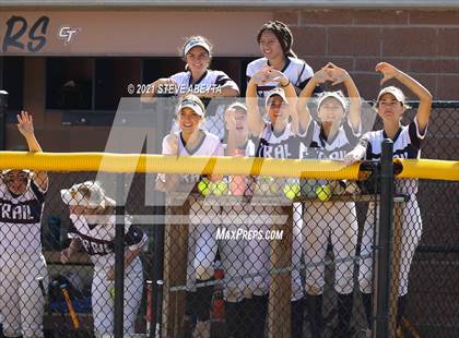 Thumbnail 1 in Arapahoe @ Cherokee Trail photogallery.