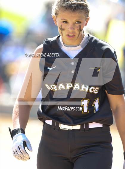 Thumbnail 1 in Arapahoe @ Cherokee Trail photogallery.