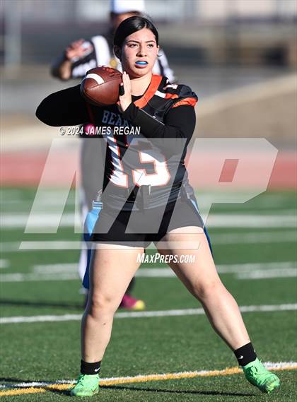 Thumbnail 3 in San Mateo vs. Hillsdale (Mills HS) photogallery.