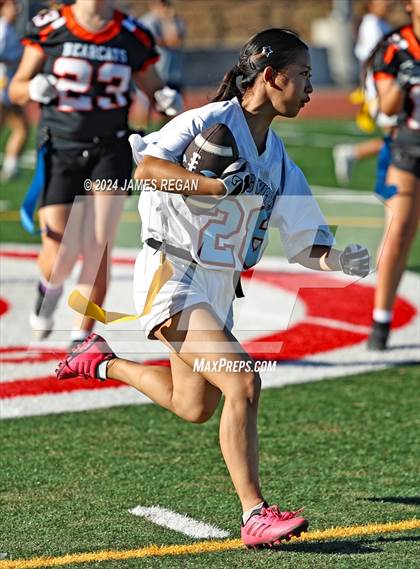 Thumbnail 3 in San Mateo vs. Hillsdale (Mills HS) photogallery.