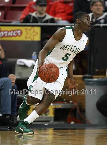Thumbnail 1 in Mater Dei vs. De La Salle (CIF State D1 Final) photogallery.