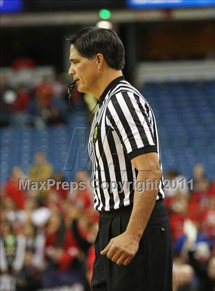 Thumbnail 3 in Mater Dei vs. De La Salle (CIF State D1 Final) photogallery.