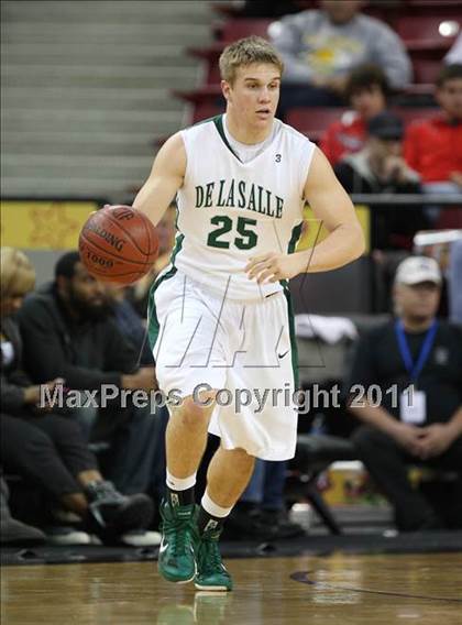 Thumbnail 3 in Mater Dei vs. De La Salle (CIF State D1 Final) photogallery.