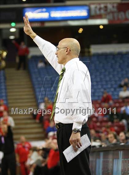 Thumbnail 2 in Mater Dei vs. De La Salle (CIF State D1 Final) photogallery.