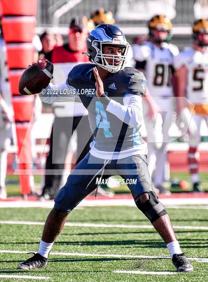 Thumbnail 2 in San Ramon Valley vs. Granite Hills (CIF DIV 2A State Championship Final)  photogallery.