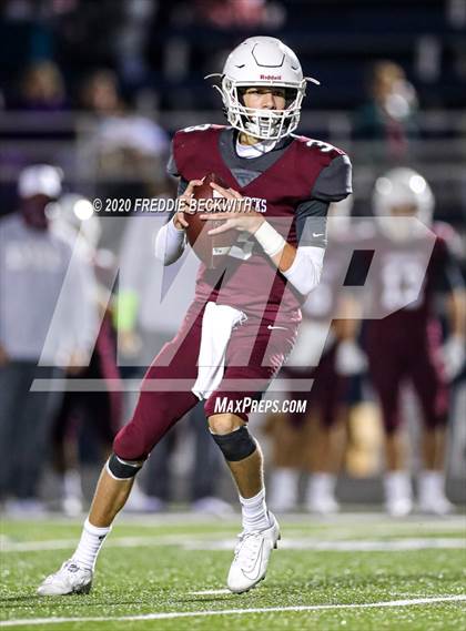 Thumbnail 1 in Pottsboro vs. White Oak (UIL 3A D1 Bi-District) photogallery.