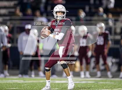 Thumbnail 3 in Pottsboro vs. White Oak (UIL 3A D1 Bi-District) photogallery.