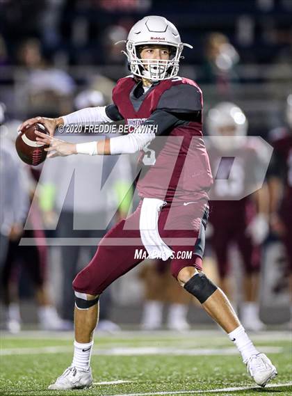 Thumbnail 1 in Pottsboro vs. White Oak (UIL 3A D1 Bi-District) photogallery.