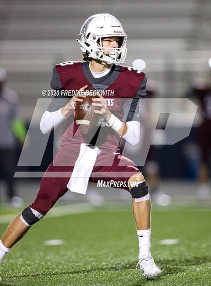 Thumbnail 1 in Pottsboro vs. White Oak (UIL 3A D1 Bi-District) photogallery.
