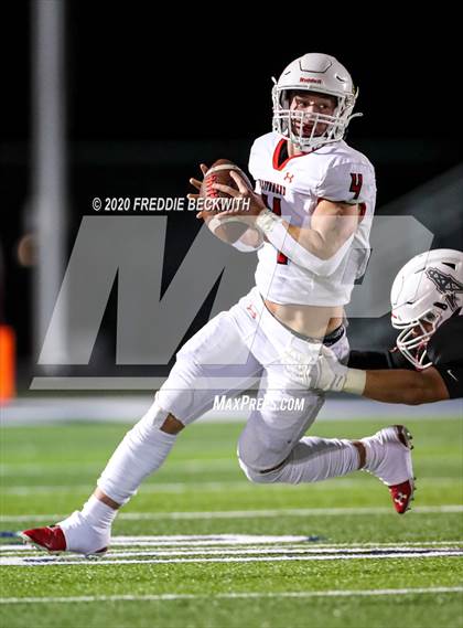 Thumbnail 3 in Pottsboro vs. White Oak (UIL 3A D1 Bi-District) photogallery.