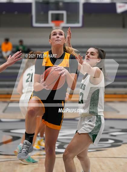 Thumbnail 3 in Westfield vs. Centerville (Sneakers for Santa Shootout) photogallery.