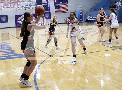 Thumbnail 3 in Grand Saline vs Quitman photogallery.