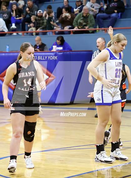 Thumbnail 3 in Grand Saline vs Quitman photogallery.