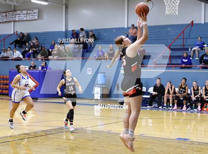 Thumbnail 2 in Grand Saline vs Quitman photogallery.