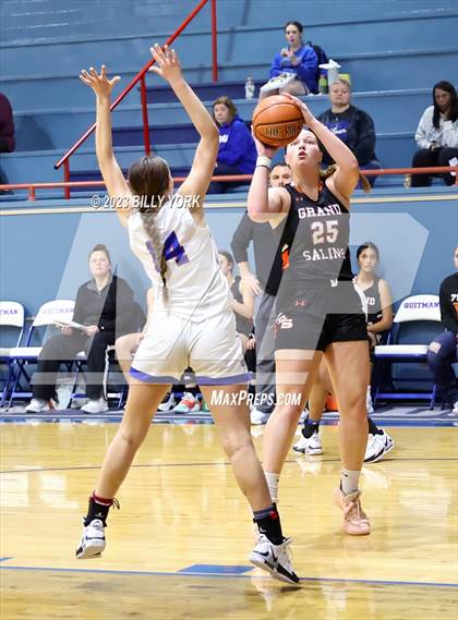 Thumbnail 2 in Grand Saline vs Quitman photogallery.