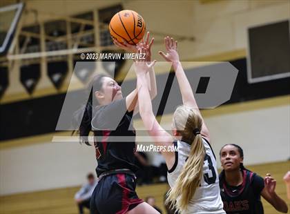 Thumbnail 3 in Oaks Christian @ Oak Park photogallery.