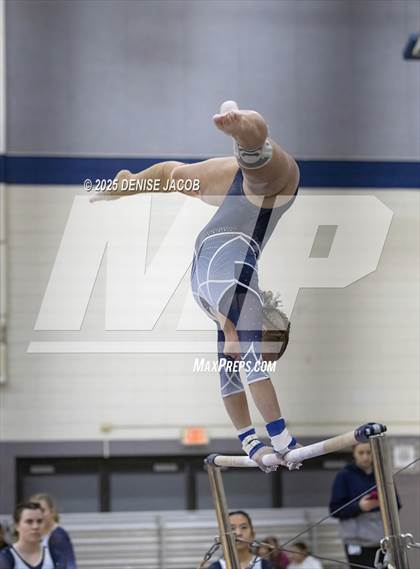 Thumbnail 1 in WIAA Badger Conference (Bars) photogallery.