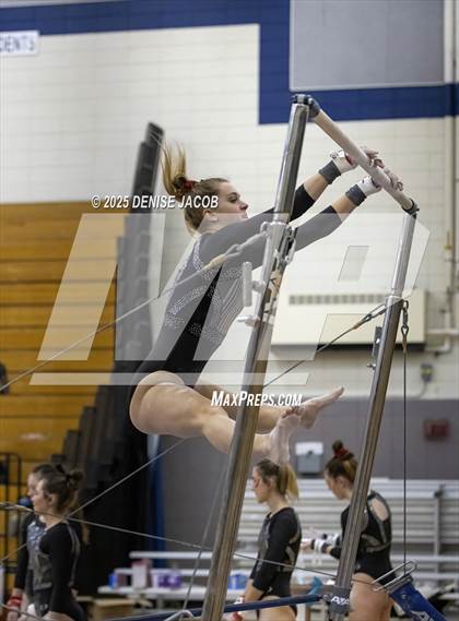 Thumbnail 1 in WIAA Badger Conference (Bars) photogallery.