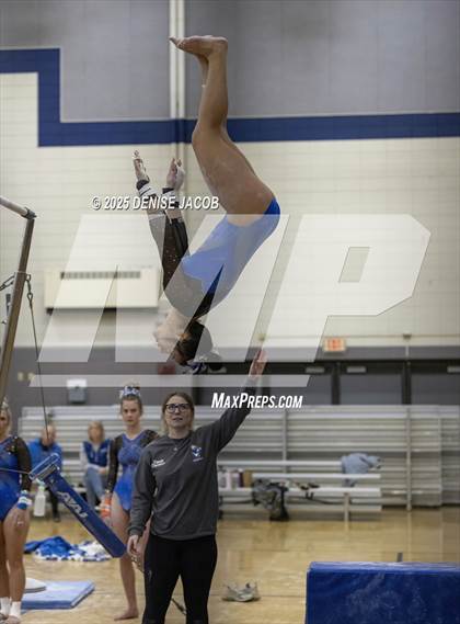 Thumbnail 3 in WIAA Badger Conference (Bars) photogallery.