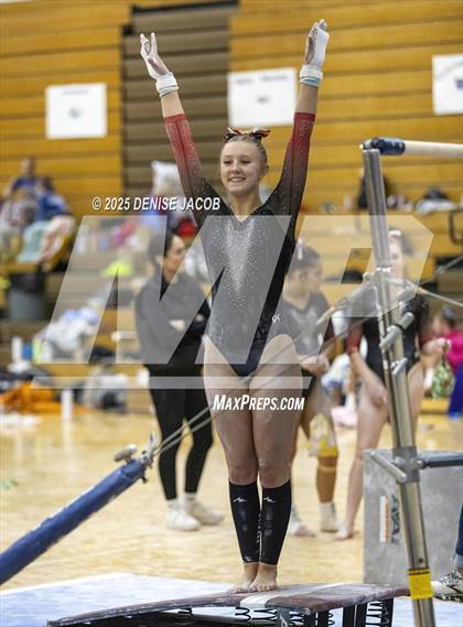 Thumbnail 1 in WIAA Badger Conference (Bars) photogallery.