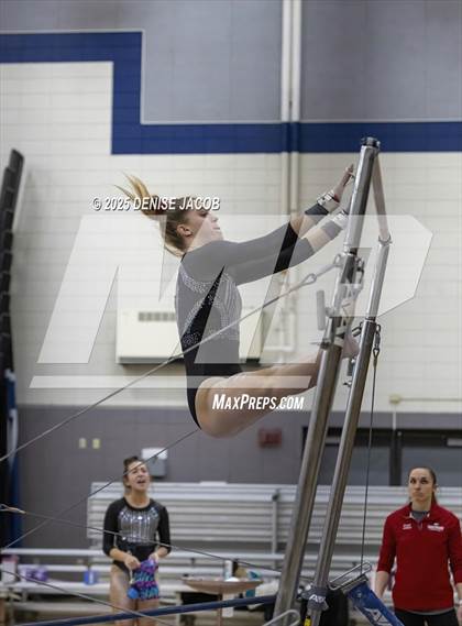 Thumbnail 1 in WIAA Badger Conference (Bars) photogallery.