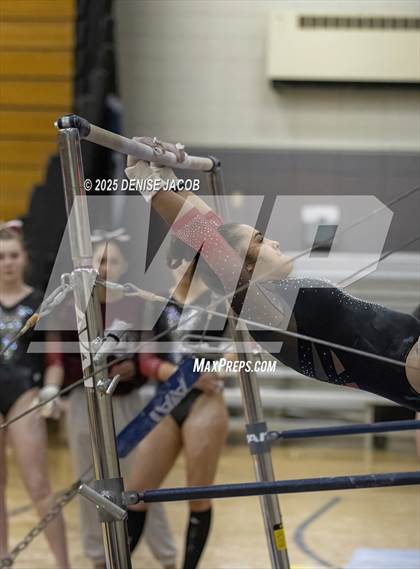Thumbnail 1 in WIAA Badger Conference (Bars) photogallery.