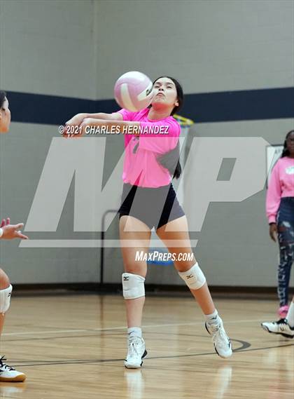Thumbnail 2 in FR: College Station @ Rudder (A Teams) photogallery.