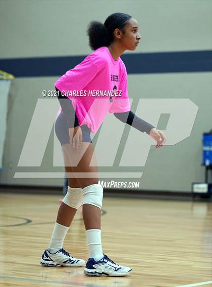 Thumbnail 3 in FR: College Station @ Rudder (A Teams) photogallery.