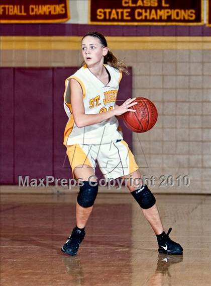 Thumbnail 1 in Cross @ St. Joseph (CIAC Class LL 2nd Round) photogallery.