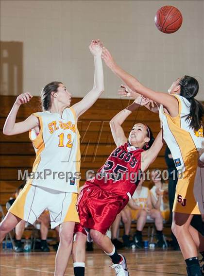 Thumbnail 3 in Cross @ St. Joseph (CIAC Class LL 2nd Round) photogallery.