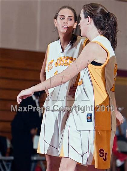 Thumbnail 2 in Cross @ St. Joseph (CIAC Class LL 2nd Round) photogallery.