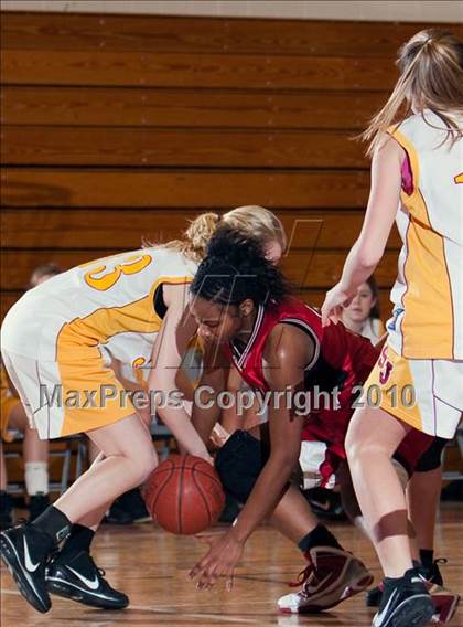 Thumbnail 1 in Cross @ St. Joseph (CIAC Class LL 2nd Round) photogallery.