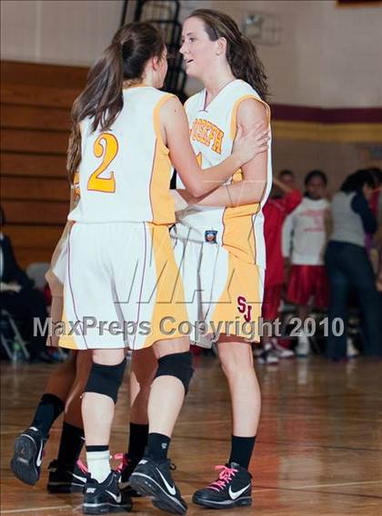 Thumbnail 2 in Cross @ St. Joseph (CIAC Class LL 2nd Round) photogallery.