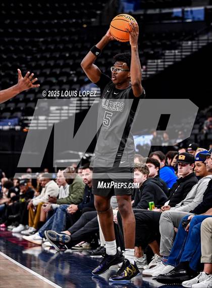 Thumbnail 3 in Sierra Canyon vs. Notre Dame (SO) (Trinity-Mission League Showcase) photogallery.