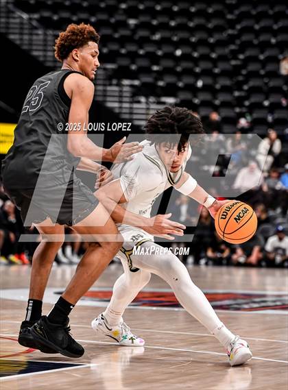 Thumbnail 2 in Sierra Canyon vs. Notre Dame (SO) (Trinity-Mission League Showcase) photogallery.