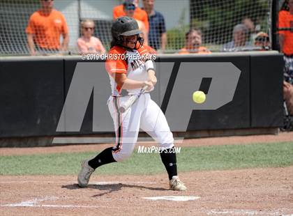 Thumbnail 1 in Goreville vs. Marissa/Coulterville (IHSA 1A Super-Sectional) photogallery.