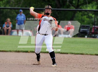 Thumbnail 3 in Goreville vs. Marissa/Coulterville (IHSA 1A Super-Sectional) photogallery.