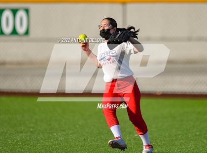 Thumbnail 3 in Glenn @ Norwalk photogallery.