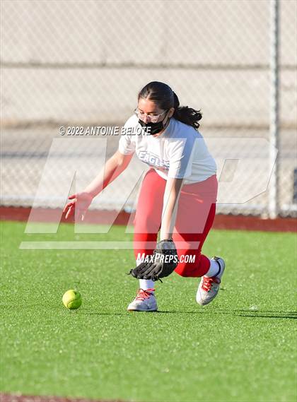 Thumbnail 3 in Glenn @ Norwalk photogallery.