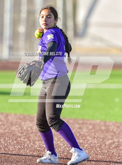 Thumbnail 3 in Glenn @ Norwalk photogallery.
