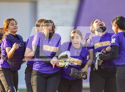 Thumbnail 3 in Glenn @ Norwalk photogallery.