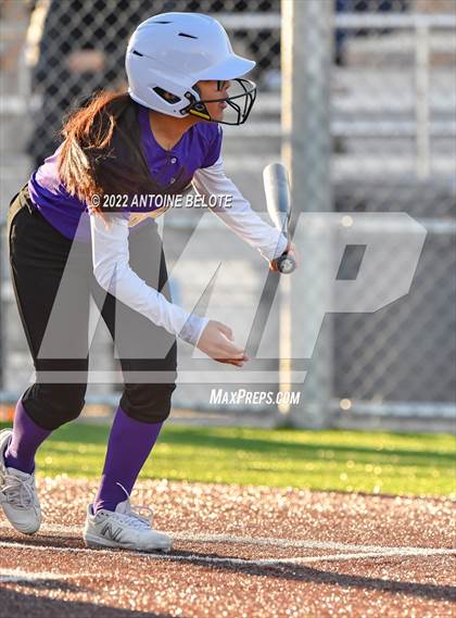 Thumbnail 3 in Glenn @ Norwalk photogallery.