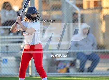 Thumbnail 3 in Glenn @ Norwalk photogallery.
