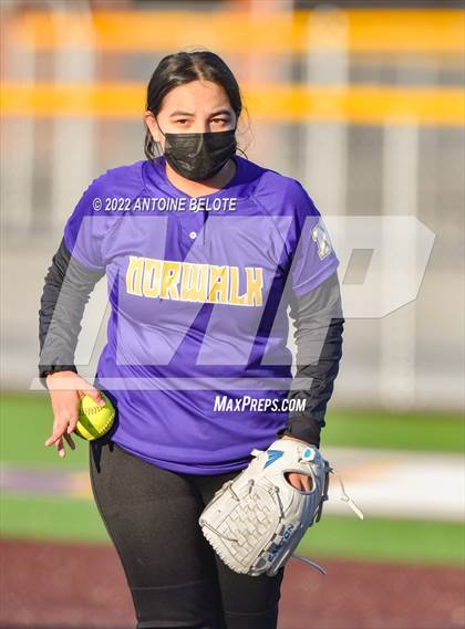 Thumbnail 2 in Glenn @ Norwalk photogallery.