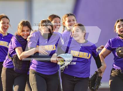 Thumbnail 1 in Glenn @ Norwalk photogallery.